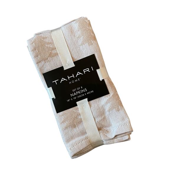 Tahari Christmas Tree Dinner Napkins 18x18 Set of 8 Pink Holiday Shimmer New - Picture 9 of 15